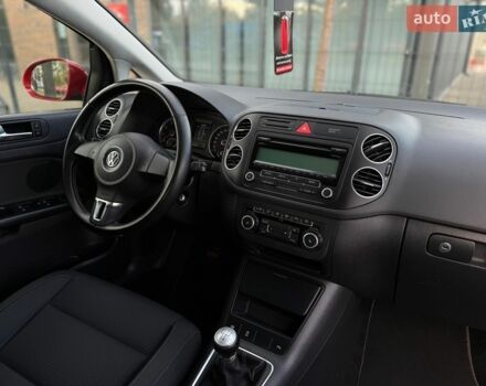 Червоний Фольксваген Golf Plus, об'ємом двигуна 1.4 л та пробігом 168 тис. км за 7300 $, фото 51 на Automoto.ua