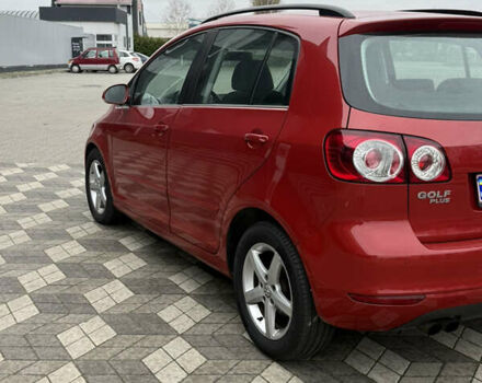 Красный Фольксваген Гольф Плюс, объемом двигателя 1.4 л и пробегом 161 тыс. км за 8700 $, фото 59 на Automoto.ua