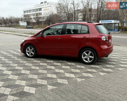 Красный Фольксваген Гольф Плюс, объемом двигателя 1.4 л и пробегом 161 тыс. км за 8700 $, фото 6 на Automoto.ua