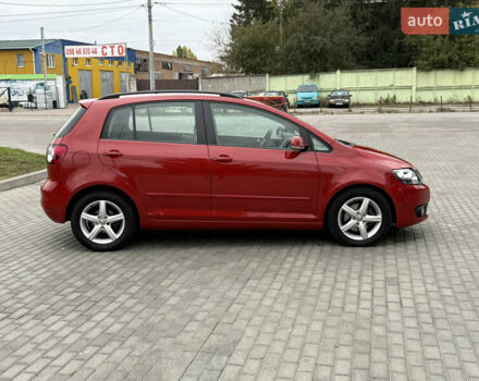 Красный Фольксваген Гольф Плюс, объемом двигателя 1.4 л и пробегом 161 тыс. км за 8900 $, фото 11 на Automoto.ua
