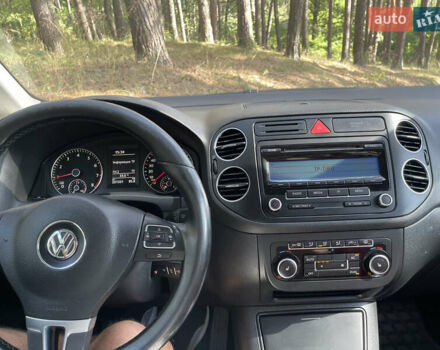 Червоний Фольксваген Golf Plus, об'ємом двигуна 1.6 л та пробігом 220 тис. км за 7100 $, фото 24 на Automoto.ua