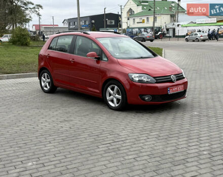 Красный Фольксваген Гольф Плюс, объемом двигателя 1.4 л и пробегом 161 тыс. км за 8900 $, фото 3 на Automoto.ua