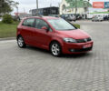 Красный Фольксваген Гольф Плюс, объемом двигателя 1.4 л и пробегом 161 тыс. км за 8900 $, фото 3 на Automoto.ua