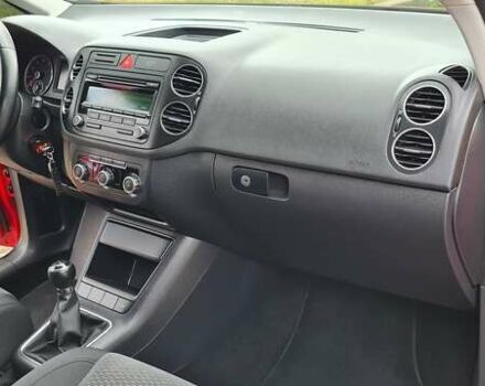 Фольксваген Гольф Плюс 2010 в Черкассах на Automoto.ua Красный Фольксваген Гольф Плюс, объемом двигателя 1.4 л и пробегом 193 тыс. км за 8650 $, фото 52 на Automoto.ua