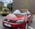Красный Фольксваген Гольф Плюс, объемом двигателя 1.6 л и пробегом 220 тыс. км за 6400 $, фото 1 на Automoto.ua