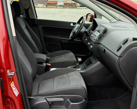 Красный Фольксваген Гольф Плюс, объемом двигателя 1.4 л и пробегом 161 тыс. км за 8900 $, фото 57 на Automoto.ua