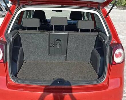 Красный Фольксваген Гольф Плюс, объемом двигателя 1.39 л и пробегом 166 тыс. км за 6200 $, фото 9 на Automoto.ua