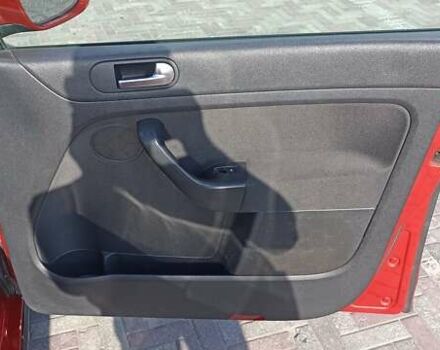 Красный Фольксваген Гольф Плюс, объемом двигателя 1.39 л и пробегом 166 тыс. км за 6200 $, фото 10 на Automoto.ua