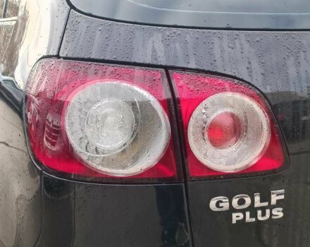 Красный Фольксваген Гольф Плюс, объемом двигателя 1.8 л и пробегом 298 тыс. км за 5780 $, фото 10 на Automoto.ua