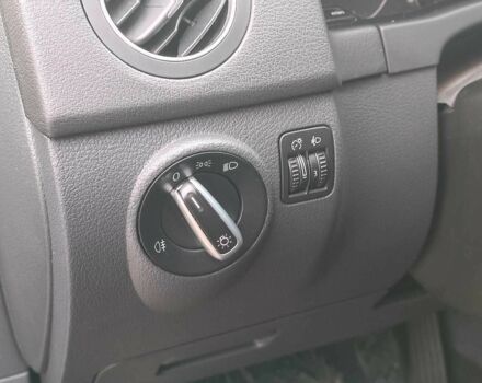 Красный Фольксваген Гольф Плюс, объемом двигателя 1.8 л и пробегом 298 тыс. км за 5780 $, фото 22 на Automoto.ua