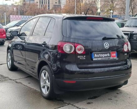 Красный Фольксваген Гольф Плюс, объемом двигателя 1.8 л и пробегом 298 тыс. км за 5780 $, фото 11 на Automoto.ua