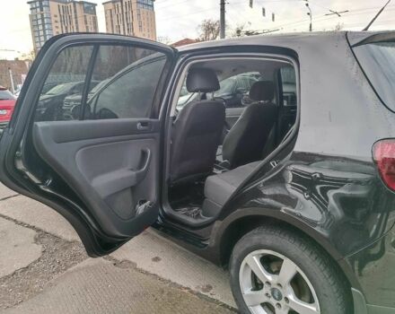 Красный Фольксваген Гольф Плюс, объемом двигателя 1.8 л и пробегом 298 тыс. км за 5780 $, фото 13 на Automoto.ua