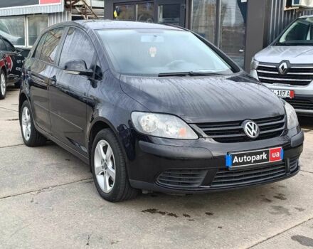 Красный Фольксваген Гольф Плюс, объемом двигателя 1.8 л и пробегом 298 тыс. км за 5780 $, фото 2 на Automoto.ua