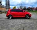 Красный Фольксваген Гольф Плюс, объемом двигателя 16 л и пробегом 350 тыс. км за 6500 $, фото 6 на Automoto.ua