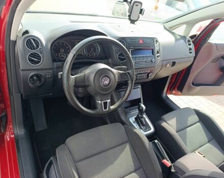 Фольксваген Golf Plus 2012 у Чернівцях на Automoto.ua Червоний Фольксваген Golf Plus, об'ємом двигуна 1 л та пробігом 152 тис. км за 7800 $, фото 2 на Automoto.ua