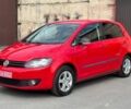 Красный Фольксваген Гольф Плюс, объемом двигателя 1.6 л и пробегом 190 тыс. км за 7200 $, фото 1 на Automoto.ua