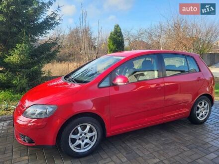 Червоний Фольксваген Golf Plus, об'ємом двигуна 1.39 л та пробігом 238 тис. км за 6700 $, фото 1 на Automoto.ua