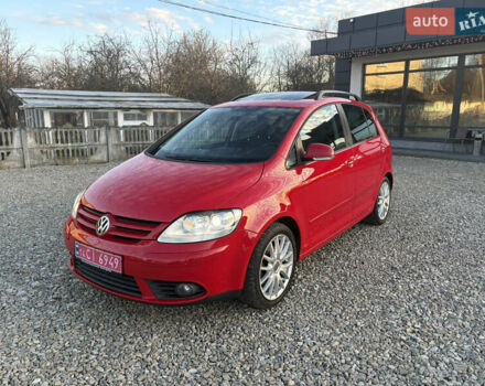Червоний Фольксваген Golf Plus, об'ємом двигуна 1.4 л та пробігом 238 тис. км за 7200 $, фото 1 на Automoto.ua