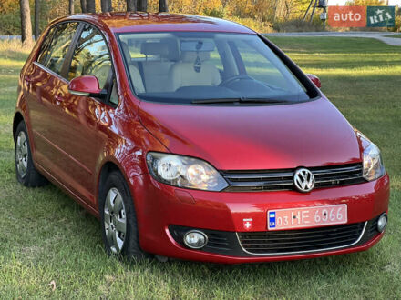 Красный Фольксваген Гольф Плюс, объемом двигателя 1.4 л и пробегом 177 тыс. км за 5999 $, фото 1 на Automoto.ua