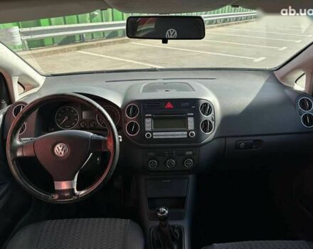 Фольксваген Гольф Плюс, объемом двигателя 1.6 л и пробегом 191 тыс. км за 5490 $, фото 12 на Automoto.ua
