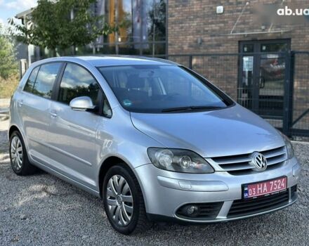 Фольксваген Гольф Плюс, объемом двигателя 1.6 л и пробегом 221 тыс. км за 6400 $, фото 2 на Automoto.ua