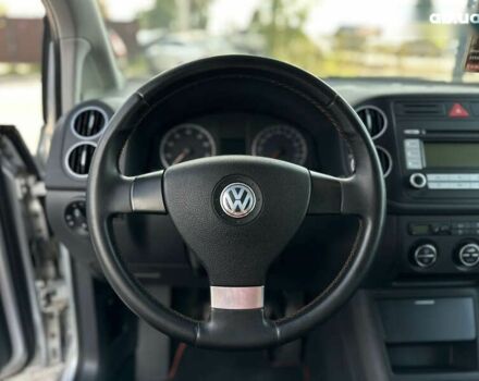 Фольксваген Гольф Плюс, объемом двигателя 1.6 л и пробегом 221 тыс. км за 6400 $, фото 24 на Automoto.ua