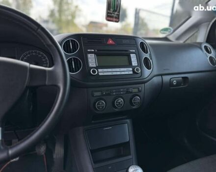 Фольксваген Гольф Плюс, объемом двигателя 1.6 л и пробегом 221 тыс. км за 6400 $, фото 25 на Automoto.ua