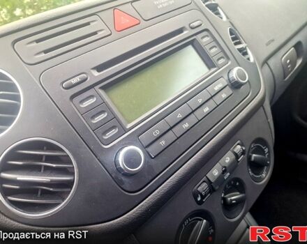 Фольксваген Гольф Плюс, объемом двигателя 1.6 л и пробегом 242 тыс. км за 6500 $, фото 6 на Automoto.ua