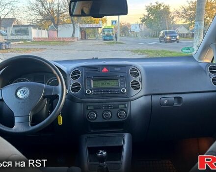 Фольксваген Гольф Плюс, объемом двигателя 1.6 л и пробегом 180 тыс. км за 6200 $, фото 10 на Automoto.ua