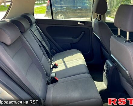 Фольксваген Golf Plus, об'ємом двигуна 1.6 л та пробігом 202 тис. км за 5900 $, фото 6 на Automoto.ua