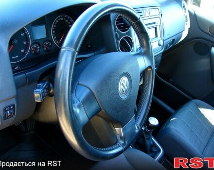 Фольксваген Гольф Плюс, объемом двигателя 1.6 л и пробегом 195 тыс. км за 6400 $, фото 7 на Automoto.ua