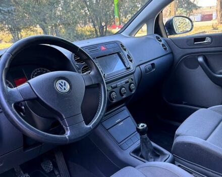 Фольксваген Гольф Плюс, объемом двигателя 1.6 л и пробегом 226 тыс. км за 5700 $, фото 6 на Automoto.ua