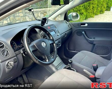 Фольксваген Гольф Плюс, объемом двигателя 1.6 л и пробегом 202 тыс. км за 5900 $, фото 4 на Automoto.ua