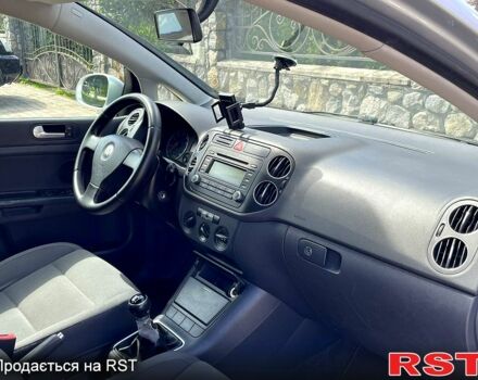 Фольксваген Гольф Плюс, объемом двигателя 1.6 л и пробегом 202 тыс. км за 5900 $, фото 3 на Automoto.ua