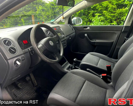 Фольксваген Гольф Плюс, объемом двигателя 1.6 л и пробегом 171 тыс. км за 5900 $, фото 6 на Automoto.ua