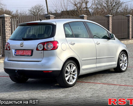 Фольксваген Гольф Плюс, объемом двигателя 1.6 л и пробегом 176 тыс. км за 6000 $, фото 2 на Automoto.ua