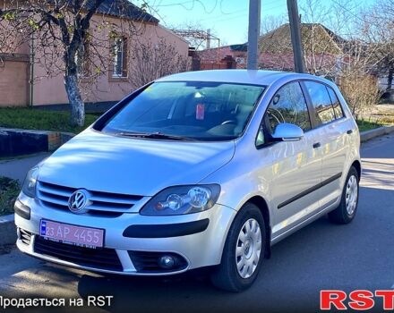 Фольксваген Golf Plus, об'ємом двигуна 1.6 л та пробігом 202 тис. км за 5800 $, фото 1 на Automoto.ua