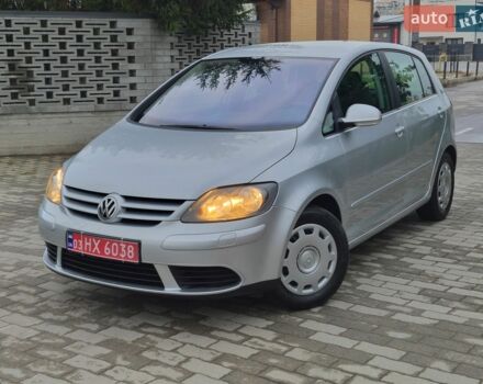 Фольксваген Golf Plus, об'ємом двигуна 1.4 л та пробігом 160 тис. км за 5555 $, фото 1 на Automoto.ua