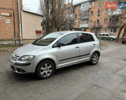 Фольксваген Гольф Плюс, объемом двигателя 1.6 л и пробегом 240 тыс. км за 6900 $, фото 1 на Automoto.ua