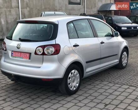 Серый Фольксваген Гольф Плюс, объемом двигателя 1.4 л и пробегом 159 тыс. км за 5000 $, фото 4 на Automoto.ua