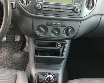 Серый Фольксваген Гольф Плюс, объемом двигателя 1.4 л и пробегом 159 тыс. км за 5000 $, фото 16 на Automoto.ua