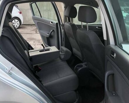 Серый Фольксваген Гольф Плюс, объемом двигателя 1.4 л и пробегом 159 тыс. км за 5000 $, фото 19 на Automoto.ua