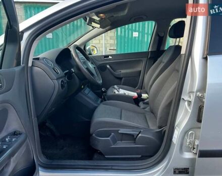 Серый Фольксваген Гольф Плюс, объемом двигателя 1.4 л и пробегом 159 тыс. км за 5500 $, фото 19 на Automoto.ua