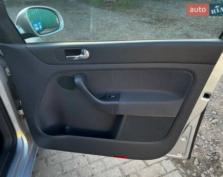 Серый Фольксваген Гольф Плюс, объемом двигателя 1.4 л и пробегом 159 тыс. км за 5500 $, фото 40 на Automoto.ua