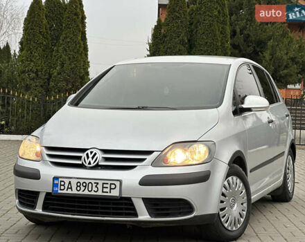 Сірий Фольксваген Golf Plus, об'ємом двигуна 1.4 л та пробігом 201 тис. км за 5100 $, фото 1 на Automoto.ua