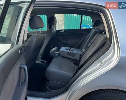 Серый Фольксваген Гольф Плюс, объемом двигателя 1.4 л и пробегом 159 тыс. км за 5500 $, фото 14 на Automoto.ua