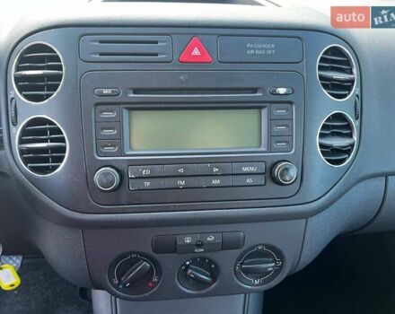 Серый Фольксваген Гольф Плюс, объемом двигателя 1.4 л и пробегом 159 тыс. км за 5500 $, фото 22 на Automoto.ua