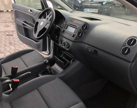 Серый Фольксваген Гольф Плюс, объемом двигателя 1.4 л и пробегом 159 тыс. км за 5000 $, фото 9 на Automoto.ua