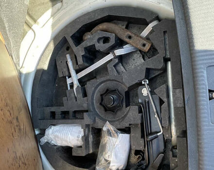 Серый Фольксваген Гольф Плюс, объемом двигателя 1.6 л и пробегом 218 тыс. км за 6300 $, фото 44 на Automoto.ua