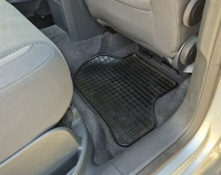 Серый Фольксваген Гольф Плюс, объемом двигателя 1.6 л и пробегом 215 тыс. км за 5500 $, фото 22 на Automoto.ua